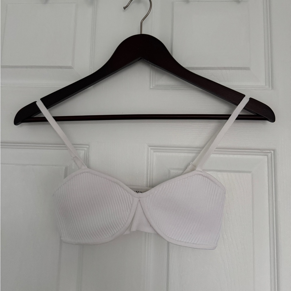 Babaton Aritzia Sculpt Knit Bra Top in White